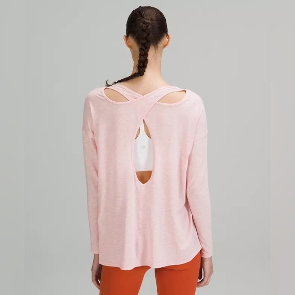 Back into it Lululemon Shirt - Picture 1 of 4